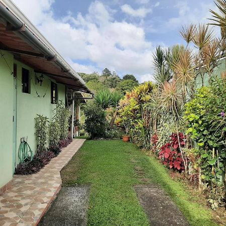 Marita'S Bed And Breakfast Nuevo Arenal Dış mekan fotoğraf