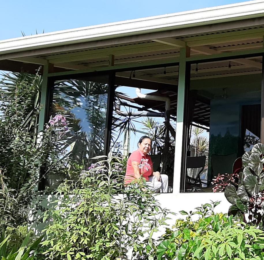 Marita'S Bed And Breakfast Nuevo Arenal Dış mekan fotoğraf